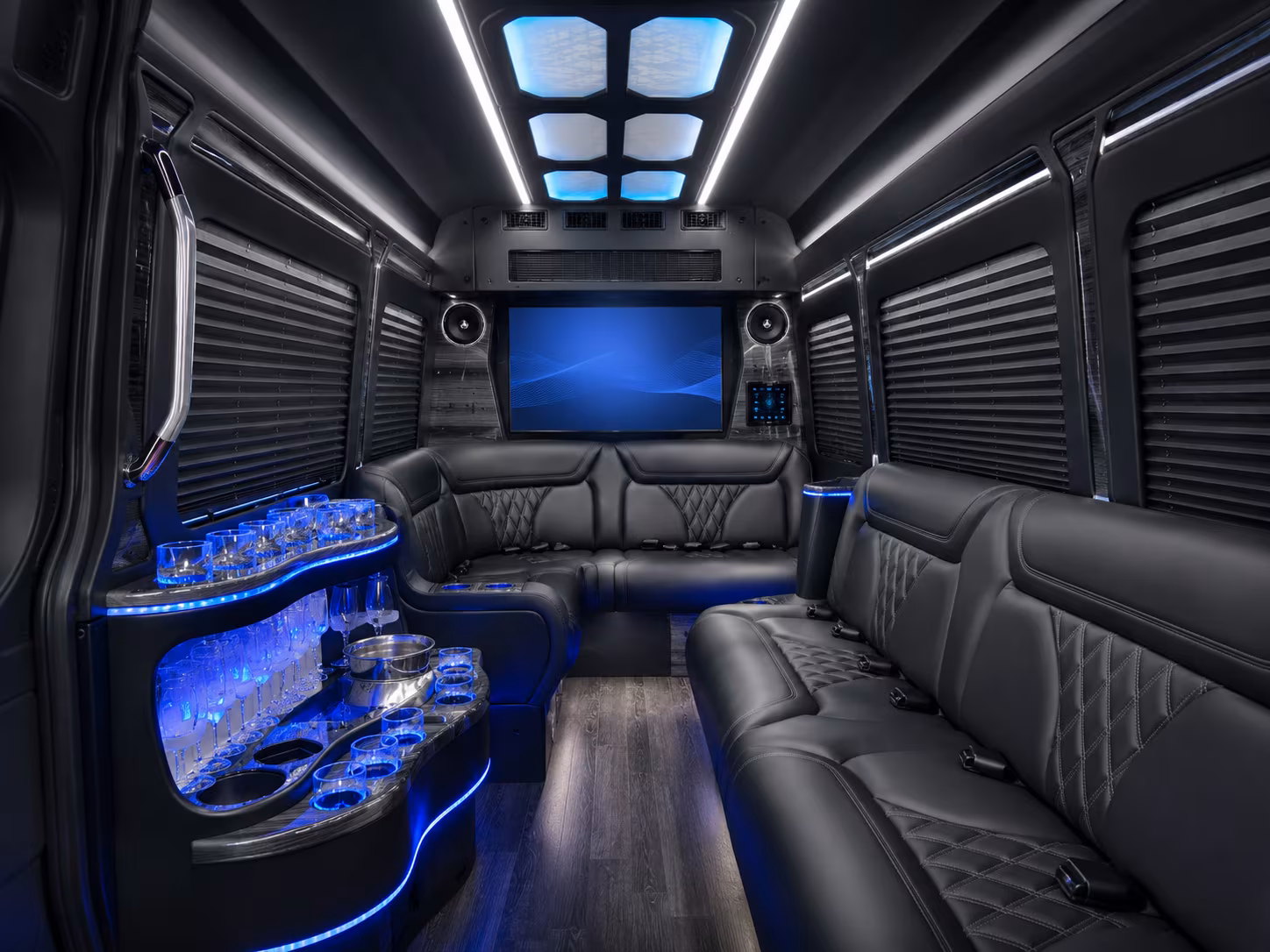 st george 28 passenger party bus